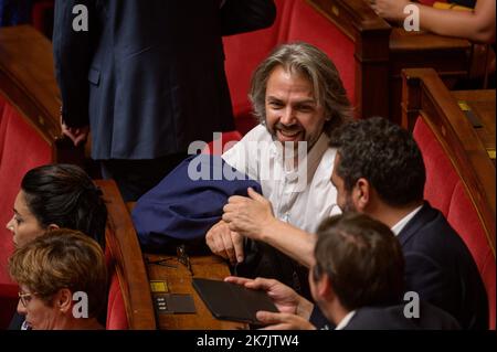 ©Julien Mattia / le Pictorium/MAXPPP - Parigi 20/07/2022 Julien Mattia / le Pictorium - 20/7/2022 - Francia / Ile-de-France / Parigi - Aymeric Caron, Parigi (circoscritto 18e) la France insoumise - Nouvelle Union Populaire ecologique et sociale Lors des Questions au Gouvernement du 19 Juillet 2022. / 20/7/2022 - Francia / Ile-de-France (regione) / Parigi - Aymeric Caron, Parigi (18th circoscrizione) la France insoumise - Nouvelle Union Populaire ecologque et sociale durante le interrogazioni al governo del 19 luglio 2022. Foto Stock