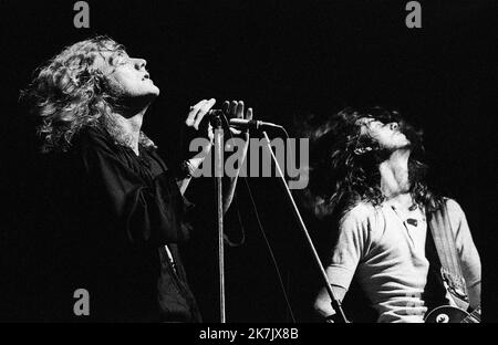 ©Philippe Gras / le Pictorium/MAXPPP - Parigi 10/10/1969 Philippe Gras / le Pictorium - 10/10/1969 - Francia / Ile-de-France / Parigi - Robert Plant, LED Zeppelin, Concerto a Olympia, 1969 / 10/10/1969 - Francia / Ile-de-France (regione) / Parigi - Robert Plant, LED Zeppelin, Concerto ad Olympia, 1969 Foto Stock