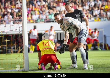 ©PHOTOPQR/VOIX DU NORD/COURBE ; 30/07/2022 ; FOOT L1 RACING CLUB DE LENS MATCH AMICAL DE PREPARATION CONTRE WEST HAM UNITED ALPHONSE AREOLA. LENTE STADE BOLLAERT LE 30 JUILLET 2022. FOTO SEVERINE COURBE LA VOIX DU NORD amichevole partita di calcio tra RC Lens e West Ham United allo Stade Bollaert-Delelis di Lens, nel nord della Francia, il 30 luglio, Foto Stock