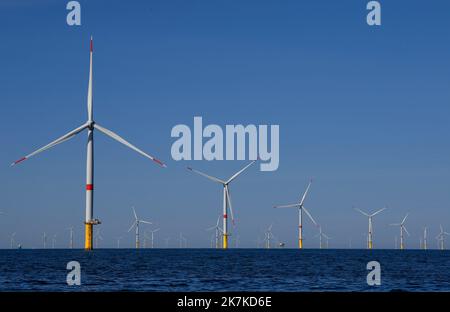 ©PHOTOPQR/OUEST FRANCE/Franck Dubray ; Saint-Nazaire ; 22/09/2022 ; Déplacement du président de la République Emmanuel Macron à Saint-Nazaire consacré aux énergies renouvelables et pour l'inauguration du Premier parc éolien en mer francais. ? (Foto Franck Dubray) Foto Stock