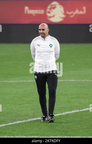©Manuel Blondeau/AOP Press/MAXPPP - 22/09/2022 Barcellona Hoalid Regragui capo allenatore del Marocco durante la sessione di allenamento in vista della partita di calcio amichevole della FIFA International tra Marocco e Cile allo stadio RCDE il 22 settembre 2022 a Barcellona, Spagna. Foto Stock