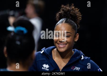 Mylene DeRoche/IP3 - Melanie De Jesus Dos Santos in Francia alla giornata di formazione gratuita del torneo internazionale di ginnastica francese del 23rd presso l'Accor Arena. A Parigi, in Francia, il 23 settembre 2022. Foto Stock