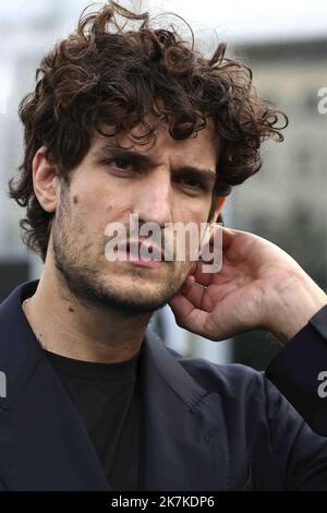 ©Francois Glories/MAXPPP - 23/09/2022 l'attore francese Louis Garrel e il regista russo Kirill Serebrennikov partecipano alla fotocellula 'l'Innocent' durante il Festival del Cinema di Zurigo 18th in Svizzera. Settembre 23 2022. Foto Stock