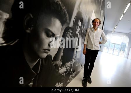 ©PHOTOPQR/NICE MATIN/Valerie le Parc ; LA SEYNE ; 06/10/2022 ; MAG / VILLA TAMARIS PACHA EXPO LINDBERGH VISITE EN PRESENCE DU FILS PHOTOGRAPHE LUI MEME - mostra Lindbergh a Villa Tamaris Pache la Seyne, Francia 06 ottobre 2022 Foto Stock