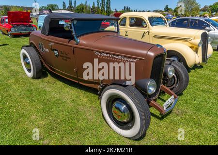 Ford V8 hot Rod con motore Corvette alla fiera n brillare a Glen Innes, nuovo Galles del Sud del Nord Foto Stock