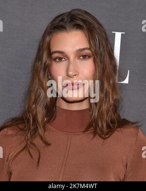 Los Angeles, Stati Uniti. 17th Ott 2022. Hailey Bieber arriva alla 29th° edizione della manifestazione annuale ELLE Women in Hollywood Celebration tenutasi presso il Getty Center di Los Angeles, California, il 17 ottobre 2022. © OConnor/AFF-USA.com Credit: AFF/Alamy Live News Foto Stock