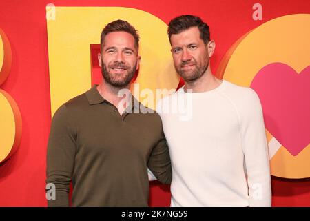 18 ottobre 2022: LUKE MACFARLANE e BILLY EICHNER parteciperanno alla prima di Sydney di 'BROS' al quartiere dello spettacolo di Hoyts il 18 ottobre 2022 a Sydney, NSW Australia (Credit Image: © Christopher Khoury/Australian Press Agency via ZUMA Wire) Foto Stock