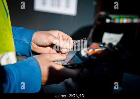 DOL de Bretagne (Bretagna, Francia nordoccidentale): Diffusione di reti in fibra ottica attraverso la Bretagna nel quadro del “BTHD, Bretagne Tres Foto Stock