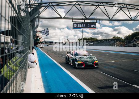 121 BURETTA Timothé, CAMPBELL Christopher, K-Worx, Porsche 718 Cayman GT4 RS Clubsport, azione in occasione del 6th° round del Championnat de France FFSA GT 2022, dal 14 al 16 ottobre sul circuito Paul Ricard di le Castellet, Francia - Foto Thomas Fenêtre/DPPI Foto Stock