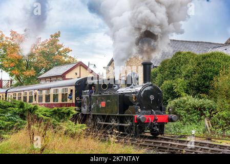 Numero 1054, un motore LNWR Coal Tank a Ramsbottom sulla ELR. Durante l'autunno, il gala a vapore sulla ferrovia del lancashire orientale festeggia i LanLS e York Foto Stock