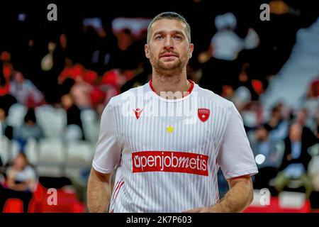 Giancarlo Ferrero #21 del Pallacanestro Varese OpenJobMetis si scalda durante il LBA Lega Basket Una partita regolare della Stagione 2022/23 tra OpenJobMetis Varese e Dolomiti energia Trentino a Enerxenia Arena, Varese. Punteggio finale: Varese 91 - 94 Trentino Foto Stock