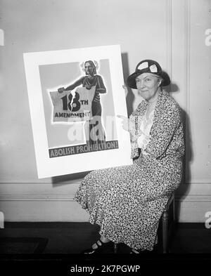 Donna con il poster "abolire il divieto!" America 1931 Foto Stock