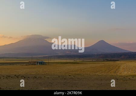 Tramonto vista sul monte Ararat, Turchia Foto Stock