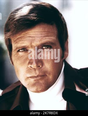 Lee Majors Television: The Six Million Dollar Man (TV-Serie) personaggi: Col. Steve Austin USA 1974-1978, 18 gennaio 1974 **AVVERTENZA** questa fotografia è solo per uso editoriale ed è copyright di ABC e/o del fotografo assegnato dalla Film o dalla Production Company e può essere riprodotta solo da pubblicazioni in concomitanza con la promozione del film di cui sopra. È richiesto un credito obbligatorio per ABC. Il fotografo deve essere accreditato anche quando è noto. Nessun uso commerciale può essere concesso senza autorizzazione scritta da parte della Film Company. Foto Stock