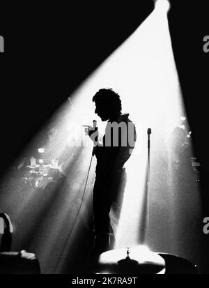 Dustin Hoffman Film Lenny (USA 1974) personaggi: Lenny Bruce regista: Bob fosse 10 novembre 1974 **ATTENZIONE** questa fotografia è solo per uso editoriale ed è copyright di UNITED ARTISTS e/o The Photographer assegnato dalla Film or Production Company e può essere riprodotta solo da pubblicazioni in concomitanza con la promozione del suddetto Film. È richiesto un credito obbligatorio per GLI ARTISTI UNITI. Il fotografo deve essere accreditato anche se conosciuto. Nessun uso commerciale può essere concesso senza l'autorizzazione scritta di The Film Company. Foto Stock