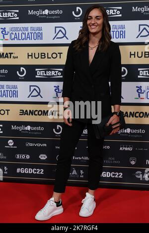 Milano, Italia. 17th Ott 2022. Martina Lenzini (Juventus) durante il Gran Gala del Calcio AIC 2022 a Rho Fiera Milano, Milano, 17 ottobre 2022 - Foto FCI/Fabrizio Carabelli Credit: SOPRA Images Limited/Alamy Live News Foto Stock