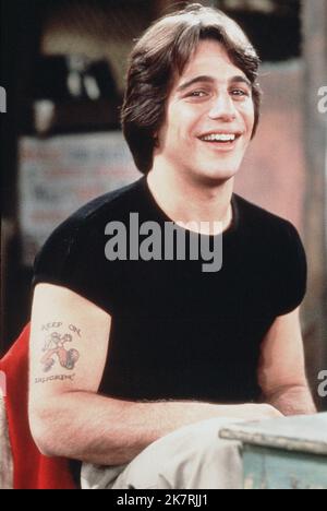Tony Danza televisione: Taxi (serie TV) USA 1963-1964, 12 settembre 1978 **ATTENZIONE** questa fotografia è ad uso esclusivamente editoriale ed è copyright della PARAMOUNT TELEVISION e/o del fotografo assegnato dalla Film o Production Company e può essere riprodotta solo da pubblicazioni in concomitanza con la promozione del suddetto Film. È richiesto un credito obbligatorio per IL TELEVISORE PARAMOUNT. Il fotografo deve essere accreditato anche se conosciuto. Nessun uso commerciale può essere concesso senza l'autorizzazione scritta di The Film Company. Foto Stock