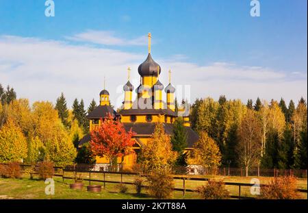 Bielorussia Minsk regione Dudutki - 16 settembre 2022 Chiesa del Santo Profeta Giovanni Battista Foto Stock