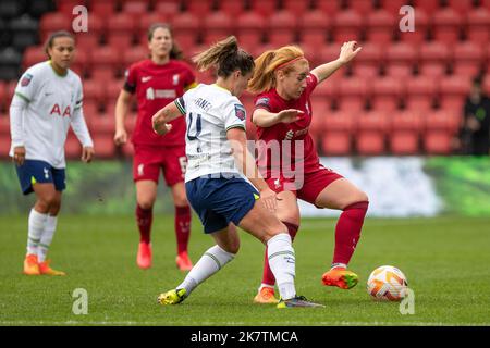 16th ottobre 2022. Rachel Furness. Barclays gioco della Super League femminile tra Tottenham Hotspur e Liverpool al Breyer Group Stadium (Londra). Foto Stock