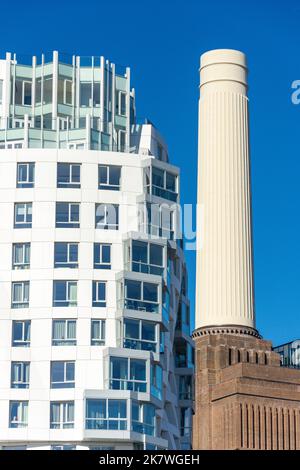 Pico House appartamento costruzione e camino di batteria centrale elettrica, nove Elms, Borough di Wandsworth, Greater London, Inghilterra, Regno Unito Foto Stock