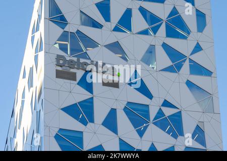 Oslo, Norvegia - 15 ottobre 2022: Edificio degli uffici di Deloitte a Oslo, Norvegia. Foto Stock