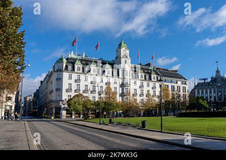 Oslo, Norvegia - 15 ottobre 2022: Grand Hotel nel centro di Oslo, Norvegia. Foto Stock