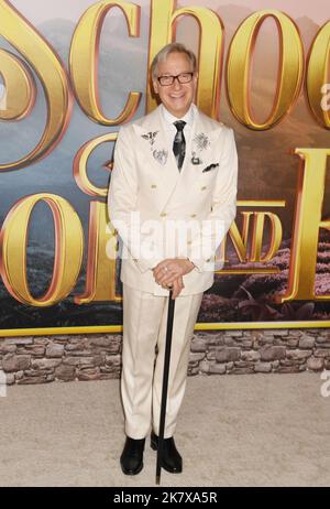 Los Angeles, California. 18th Ott 2022. Paul Feig partecipa alla prima "The School for Good and Evil" di Netflix al Regency Village Theatre il 18 ottobre 2022 a Los Angeles, California. Credit: Jeffrey Mayer/JTM Photos/Media Punch/Alamy Live News Foto Stock