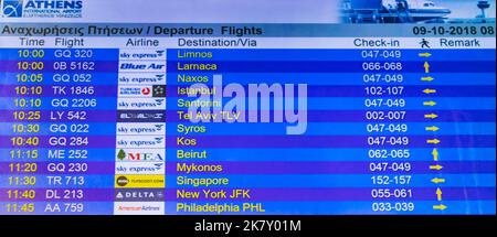 Blue Airport orario per le partenze arrivi in aeroporto internazionale a Spata Artemida Attica Grecia. Foto Stock