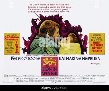 Peter o'Toole & Katharine Hepburn Poster Film: The Lion in Winter (USA/UK 1968) personaggi: Henry II & Eleanor of Aquitaine regista: Anthony Harvey 30 ottobre 1968 **AVVERTENZA** questa fotografia è solo per uso editoriale ed è copyright di HAWORTH PRODUCTIONS e/o del fotografo assegnato dalla Film o Production Company e può essere riprodotta solo da pubblicazioni in concomitanza con la promozione del film di cui sopra. È richiesto un credito obbligatorio per LE PRODUZIONI DI HAWORTH. Il fotografo deve essere accreditato anche quando è noto. Nessun uso commerciale può essere concesso senza autorizzazione scritta fr Foto Stock