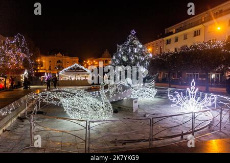 USTI NAD LABEM, REPUBBLICA CECA - 2 DICEMBRE 2020: Mercatino di Natale a Usti nad Labem, Repubblica Ceca Foto Stock