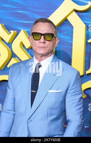 Madrid, Spagna. , . Daniel Craig partecipa alla Premiere 'Glass Onion: A Knives out Mystery' al Callao Cinema il 19 ottobre 2022 a Madrid, Spagna Credit: MPG/Alamy Live News Foto Stock