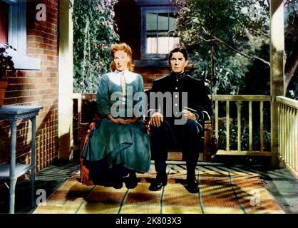 Maureen o'Hara & Tyrone Power Film The Long Gray Line (USA 1955) personaggi: & Martin 'Marty' Maher regista: John Ford 04 gennaio 1955 **ATTENZIONE** questa fotografia è ad uso esclusivamente editoriale ed è copyright delle IMMAGINI DELLA COLUMBIA e/o del fotografo assegnato dalla Film o Production Company e può essere riprodotta solo da pubblicazioni in concomitanza con la promozione del suddetto Film. È richiesto un credito obbligatorio per LE FOTO DELLA COLUMBIA. Il fotografo deve essere accreditato anche se conosciuto. Nessun uso commerciale può essere concesso senza l'autorizzazione scritta di The Film Company. Foto Stock