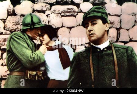 Scena con Alberto Sordi Film: La Grande Guerra; la Grande Guerra (1959) personaggi: CON Oreste Jacovacci regista: Mario Monicelli 01 settembre 1959 **AVVERTENZA** questa fotografia è solo per uso editoriale ed è copyright della Società cinematografica e/o del fotografo assegnato dalla Società cinematografica o di produzione e può essere riprodotta solo da pubblicazioni in concomitanza con la promozione del film sopra citato. È richiesto un credito obbligatorio alla società cinematografica. Il fotografo deve essere accreditato anche quando è noto. Nessun uso commerciale può essere concesso senza autorizzazione scritta da parte della Film Company. Foto Stock