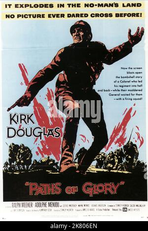 Kirk Douglas Poster Film: Paths of Glory (USA 1957) personaggi: Col. Dax / Literaturverfilmung (basato sul libro di Humphrey Cobb) regista: Stanley Kubrick 18 settembre 1957 **AVVERTENZA** questa fotografia è solo per uso editoriale ed è copyright di UNITED ARTISTS e/o del fotografo assegnato dalla Film o dalla Production Company e può essere riprodotta solo da pubblicazioni in concomitanza con la promozione del film di cui sopra. È richiesto un credito obbligatorio per GLI ARTISTI UNITI. Il fotografo deve essere accreditato anche quando è noto. Nessun uso commerciale può essere concesso senza autorizzazione scritta per la prima parte Foto Stock