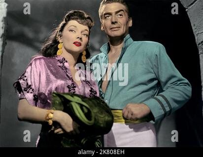 Mari Blanchard & Victor Film maturo: I veli di Bagdad (1953) personaggi: Selima & Antar regista: George Sherman 07 ottobre 1953 **AVVERTENZA** questa fotografia è solo per uso editoriale ed è copyright di UI e/o del fotografo assegnato dalla Film o Production Company e può essere riprodotta solo da pubblicazioni in concomitanza con la promozione del film di cui sopra. È richiesto un credito obbligatorio all'interfaccia utente. Il fotografo deve essere accreditato anche quando è noto. Nessun uso commerciale può essere concesso senza autorizzazione scritta da parte della Film Company. Foto Stock