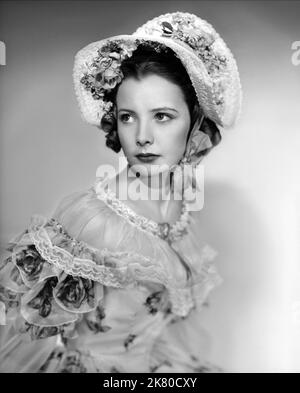 June Thorburn Film: The Pickwick Papers (1952) personaggi: Arabella Allen regista: Noal Langley 26 novembre 1952 **AVVERTENZA** questa fotografia è solo per uso editoriale ed è copyright di GEORGE MINTER PRODUCTIONS e/o del fotografo assegnato dalla Film o Production Company e può essere riprodotta solo da pubblicazioni in concomitanza con la promozione del film di cui sopra. È richiesto un credito obbligatorio per GEORGE MINTER PRODUCTIONS. Il fotografo deve essere accreditato anche quando è noto. Nessun uso commerciale può essere concesso senza autorizzazione scritta da parte della Film Company. Foto Stock