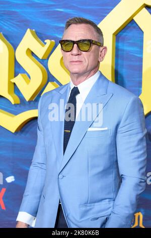 Daniel Craig partecipa alla Premiere 'cipolla di vetro: Un mistero di coltelli fuori' al Callao Cinema il 19 ottobre 2022 a Madrid, Spagna. Foto di ABACAPRESS.COM Foto Stock