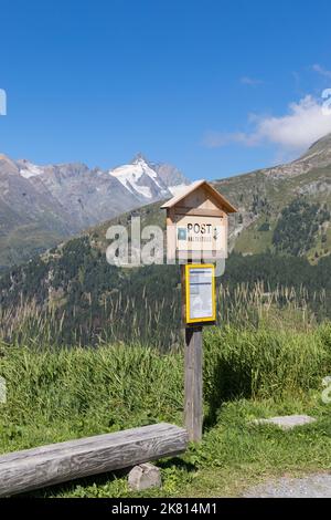 Grossglockner, la montagna più alta dell'Austria. Vista dalla strada alpina Grossglockner. Foto Stock