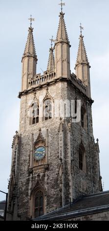 St. Sepolchre's è la chiesa parrocchiale più grande della città di Londra. La chiesa ha una storia importante che risale al 1137. Foto Stock