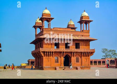 fatehpur sikri, Utttar Pradesh, Agra, India, 24th gennaio, 2017, l'architettura di Diwan-i-Khas Foto Stock