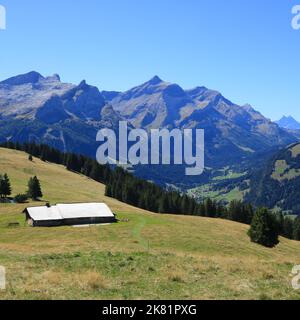 Paesaggio montano vicino a Gstaad, Svizzera. Foto Stock