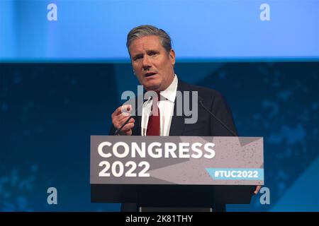 Keir Starmer consegna il suo discorso al Congresso TUC il 20th ottobre 2022 Foto Stock