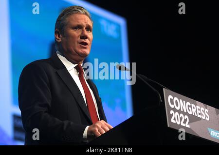 Keir Starmer consegna il suo discorso al Congresso TUC il 20th ottobre 2022 Foto Stock