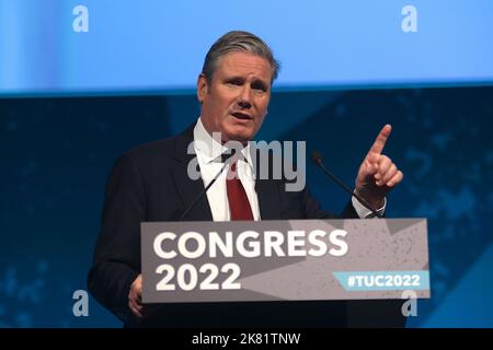 Keir Starmer consegna il suo discorso al Congresso TUC il 20th ottobre 2022 Foto Stock