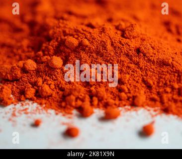 Mucchio di paprika macinata rossa Foto Stock