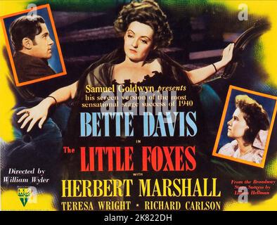 Bette Davis Poster Film: The Little Foxes (1941) personaggi: Regina Giddens regista: William Wyler 21 agosto 1941 **AVVERTENZA** questa fotografia è solo per uso editoriale ed è copyright di RKO e/o del fotografo assegnato dalla Film o dalla Production Company e può essere riprodotta solo da pubblicazioni in concomitanza con la promozione del film di cui sopra. È richiesto un credito obbligatorio a RKO. Il fotografo deve essere accreditato anche quando è noto. Nessun uso commerciale può essere concesso senza autorizzazione scritta da parte della Film Company. Foto Stock