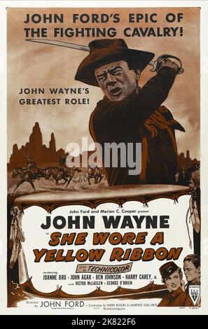 Film Poster Film: Ha indossato Un nastro giallo (1949) regista: John Ford 22 ottobre 1949 **AVVERTENZA** questa fotografia è solo per uso editoriale ed è copyright di RKO e/o del fotografo assegnato dalla Film o dalla Production Company e può essere riprodotta solo da pubblicazioni in concomitanza con la promozione del film di cui sopra. È richiesto un credito obbligatorio a RKO. Il fotografo deve essere accreditato anche quando è noto. Nessun uso commerciale può essere concesso senza autorizzazione scritta da parte della Film Company. Foto Stock