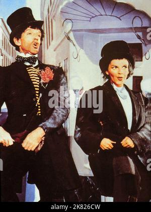 Fred Astaire & Judy Garland Film Easter Parade (1941) personaggi: Don Hewes & Hannah Brown regista: Charles Walters 07 luglio 1948 **ATTENZIONE** questa fotografia è solo per uso editoriale ed è copyright della MGM e/o del fotografo assegnato dalla Film o Production Company e può essere riprodotta solo da pubblicazioni in concomitanza con la promozione del suddetto Film. È richiesto un credito obbligatorio a MGM. Il fotografo deve essere accreditato anche se conosciuto. Nessun uso commerciale può essere concesso senza l'autorizzazione scritta di The Film Company. Foto Stock