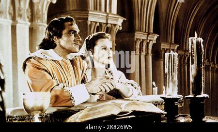 Gene Kelly & June Allyson Film: I tre moschettieri (USA 1948) personaggi: D'Artagnan & Costanza / Literaturverfilmung (basato sul libro di Alexandre Dumas) regista: George Sidney 19 ottobre 1948 **AVVERTENZA** questa fotografia è solo per uso editoriale ed è copyright di MGM e/o del fotografo assegnato dalla Film o Production Company e può essere riprodotta solo da pubblicazioni in concomitanza con la promozione del film di cui sopra. È richiesto un credito obbligatorio a MGM. Il fotografo deve essere accreditato anche quando è noto. Nessun uso commerciale può essere concesso senza l'autorizzazione scritta f Foto Stock