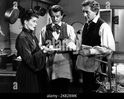 Katharine Hepburn, Robert Walker & Paul Henreid Film: Canzone d'amore (1947) personaggi: Clara Wieck Schumann, Johannes Brahms, Robert Schumann regista: Clarence Brown 09 ottobre 1947 **AVVERTENZA** questa fotografia è solo per uso editoriale ed è copyright di MGM e/o del fotografo assegnato dalla Film o dalla Production Company e può essere riprodotta solo da pubblicazioni in concomitanza con la promozione del film di cui sopra. È richiesto un credito obbligatorio a MGM. Il fotografo deve essere accreditato anche quando è noto. Nessun uso commerciale può essere concesso senza autorizzazione scritta da parte del Compa pellicola Foto Stock